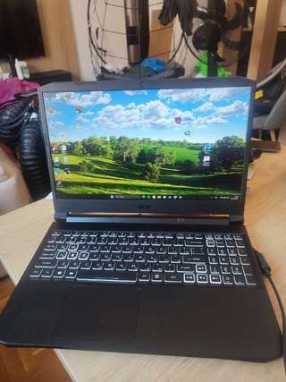 Продам игровой ноутбук в отличном состоянии Acer Nitro 5 AN515-57