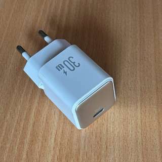 Адаптер на 30w · 2000 дин