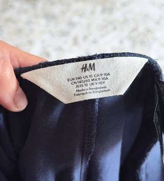 Продам сет тонких штанов из H&M, размер 9-10 лет