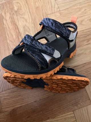 📢 Вариант 1: Quechua NH500 (сандалии)