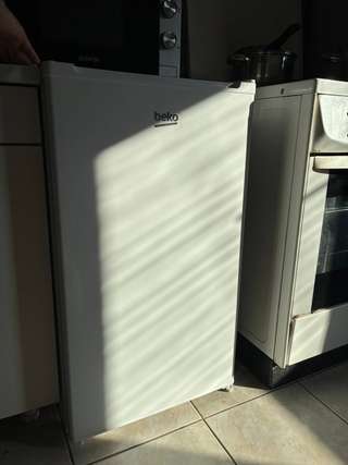 Продаётся холодильник BEKO TS190320