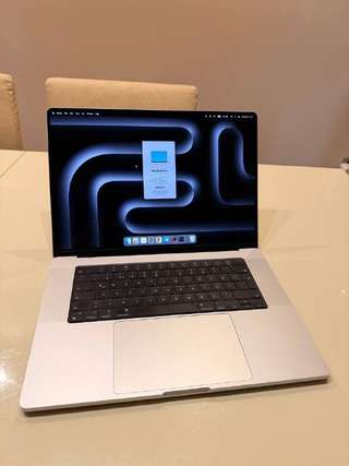 Продам MacBook Pro 16'', M2 Max (12 CPU, 38 GPU cores), 32 GB RAM, 1 TB SSD