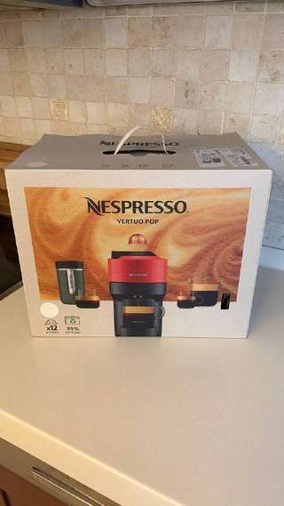 Продаю кофемашину Nespresso Vertuo Pop