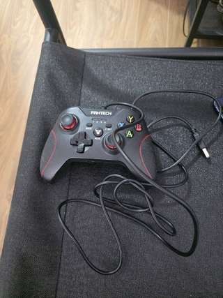 Продам геймпад Joypad FANTECH GP11 SHOOTER