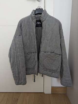 1. Утепленная куртка Zara, размер Ѕ, в идеальном состоянии, 2000 динар
