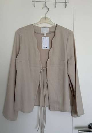 Продам: · 1. Что-то между пиджаком и рубашкой Zara. Размер S. Новое, с этикетк