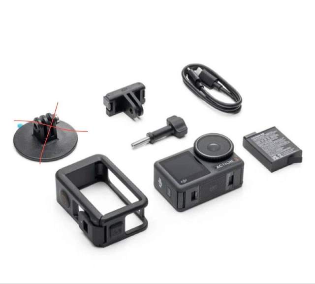 DJI Osmo Action 3, в комплекте идет : камера, защитный чехол, 3 аккумулятора — фото 1 из 2