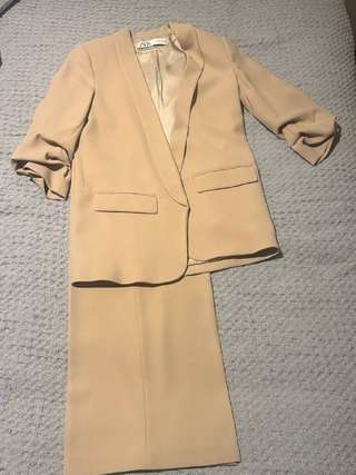 Костюм женский Zara