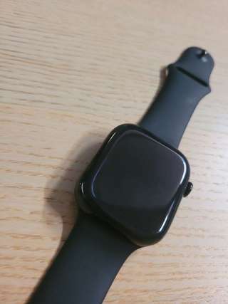 Продаю Apple watch 10 46mm + зарядка