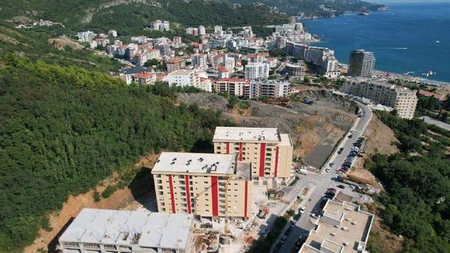 Продажа квартиры и паркинг-мест в Бечичи — фото 2 из 10