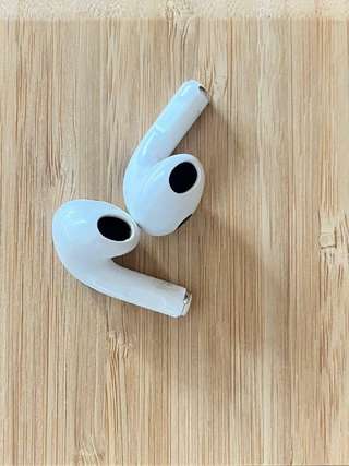 🎧 Apple AirPods 3 — 4 000 RSD, торг