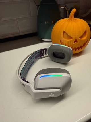 Продам наушники · Logitech G733 White