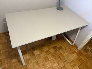 Стол IKEA · В идеальном состоянии