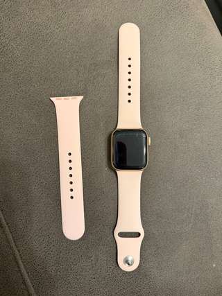 Apple Watch SE (1-е поколение), 40 мм
