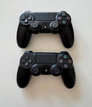 Джойстики оригинальные для Sony PS4 DualShock