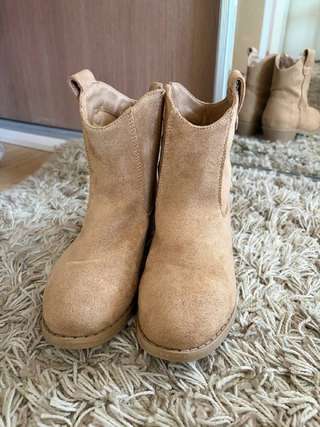 Продам ботиночки Zara