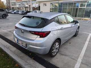 Opel Astra K, хетчбэк в отличном состоянии