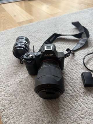 Продаю комплект Sony A7 ILCE-7 с двумя объективами