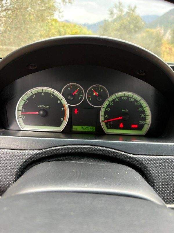 Продаётся Chevrolet Aveo 1.2 бензин, 3-дверный хэтчбек — фото 7 из 8
