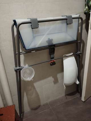 Ванночка и стойка STOKKE FLEXI BATH с горкой для младенцев (комплект)