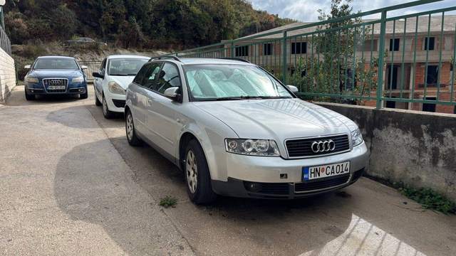 Продаю Audi A4 B6 Avant 1.9 TDI, 2003 года — фото 2 из 10