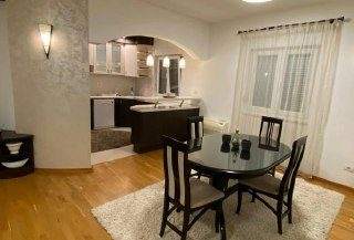 🏠 Квартира с 3 спальнями · Подгорица · €1 200 / мес — фото 5 из 10