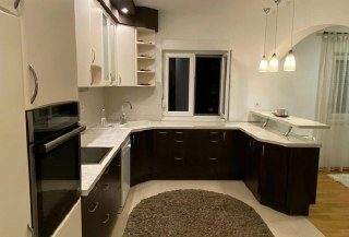 🏠 Квартира с 3 спальнями · Подгорица · €1 200 / мес — фото 9 из 10