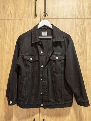 Продам джинсовку sela рост 150 см, 500 дин . Куртки для мальчика Zara, h&m, на