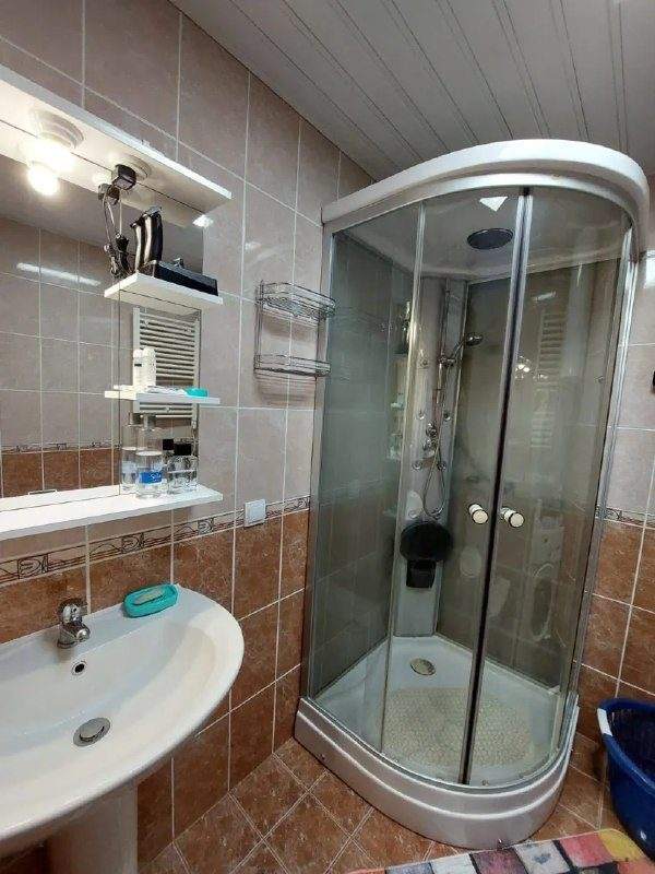 Продам уютную квартиру с 1 спальней и видом на море в Бечичи — фото 9 из 10