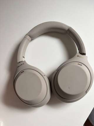 WH-1000XM4 Premium Wireless Noise Canceling Headphones | Silver