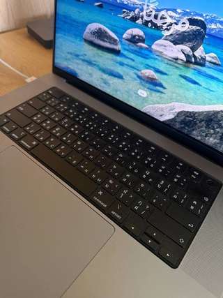 Продаю мощный рабочий ноутбук Apple MacBook Pro 16′′ (2021) в топовой конфигур