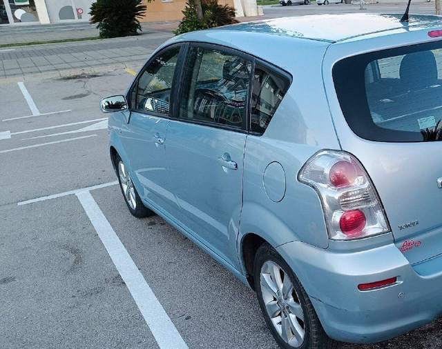 Личный автомобиль · 2007-й год, 2.2 турбодизель, механика — фото 10 из 10
