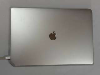 Продам MacBook Pro 16” (2019) в почти максимальной по тем временам рабочей кон