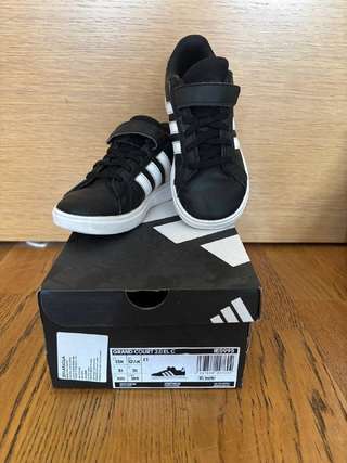 Продам обувь: · - Кеды adidas 31 - 500 rsd