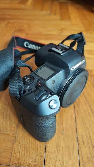 Фотокамера Canon EOS R body