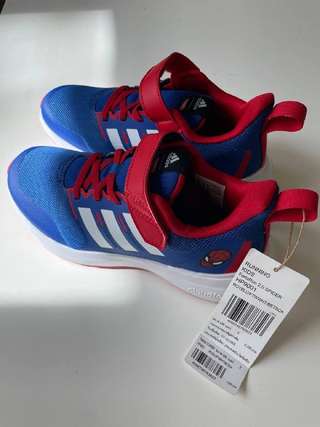 Новые кроссовки Adidas серии Marvel