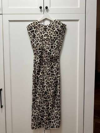 Продаю платье Zara, размер S, 1700 din