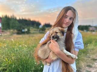 Здравствуйте! · Меня зовут Анери мне 15, и я всю жизнь живу с животными, легко