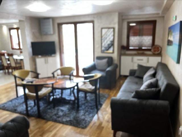 Продается просторная квартира с 2 спальнями в самом центре Будвы за 285 000€ — фото 8 из 10