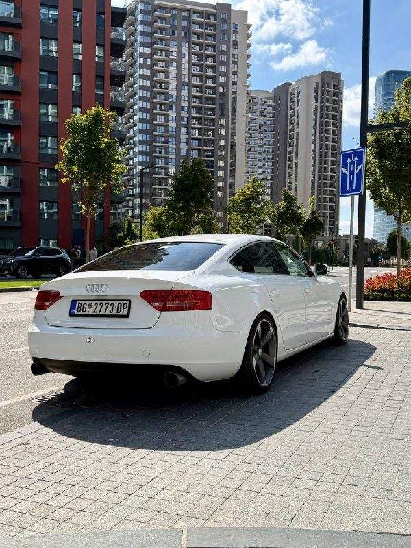 Привет! Продаю свою Audi A5 Sportback 2.0 TFSI, 180 л.с., 6-ступенчатая механи — фото 2 из 2