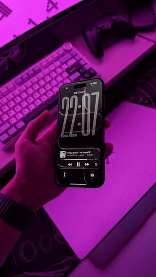 Phone Air на 256 ГБ в классическом черном цвете