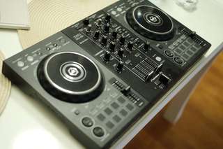 Pioneer DDJ-400 · состояние хорошее