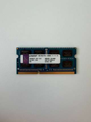 В продаже оперативная память (Ram) и диски (SSD)