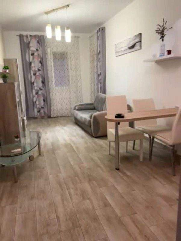 Квартира 48 кв.м. в — фото 1 из 10