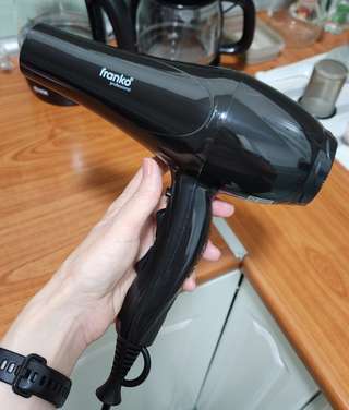 Продаю фен FRANKO Professional FHD-1147