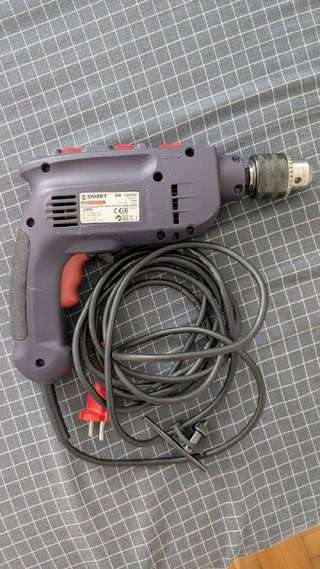 1.Ударная дрель Sparky