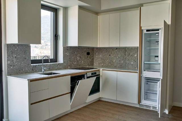 🏠 Квартира с 2 спальнями · Тиват · €629 900 — фото 3 из 9