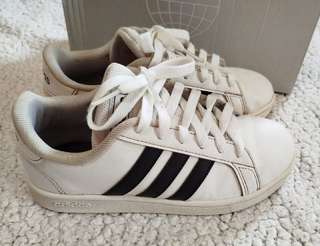 Продам Кроссовки Adidas