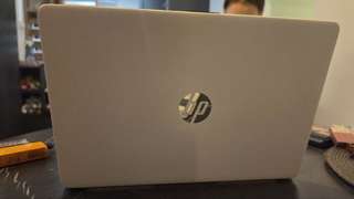 HP в идеальном состоянии в обслуживании год , 300 евро