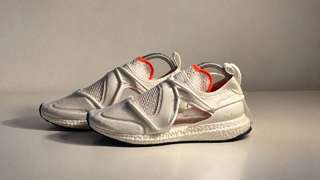 1. Кроссовки adidas by Stella McCartney, размер 39. Новые, не носились. 7 000